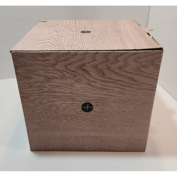 Sagaform Oak Cheese/Dessert Dome with Hand-Blown Glass Lid 7.5" by 7.5" - Picture 3 of 13